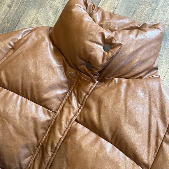 Apparis Faux Leather Puffer - Picture 4 of 8